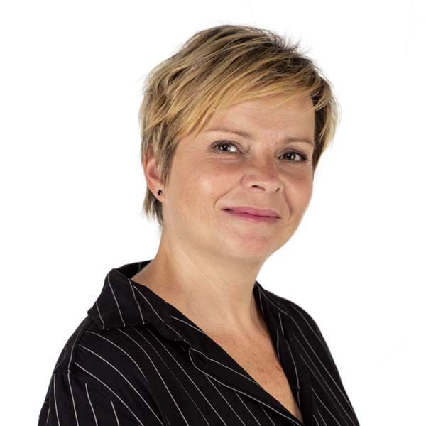 Vesna slapar